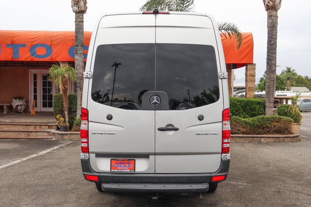 Used 2016 Mercedes-Benz Sprinter 2500 image 7
