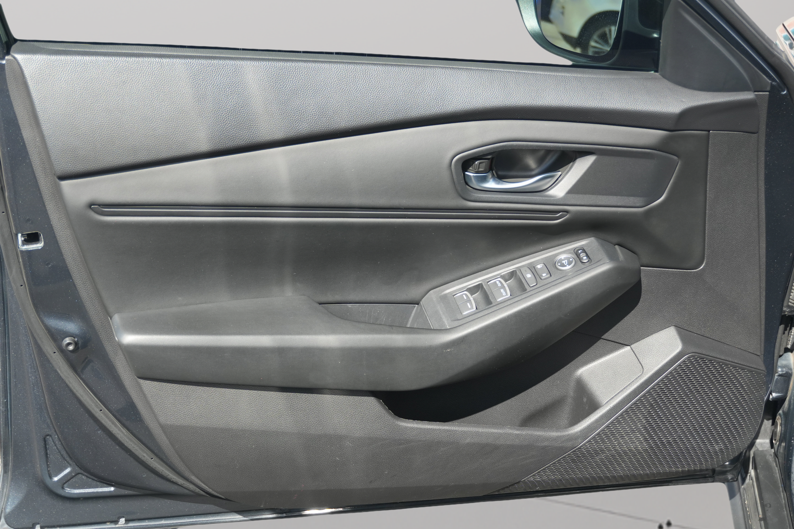 Used 2025 Honda Accord SE image 10