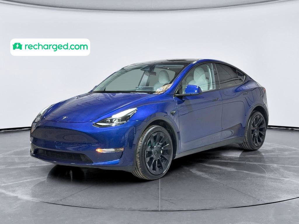 Used 2024 Tesla Model Y Long Range image 1