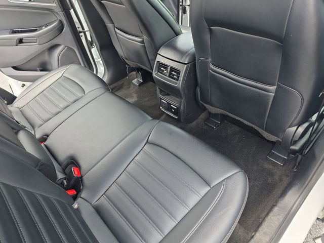 Used 2019 Ford Edge SEL w/ Equipment Group 201A FWD image 12