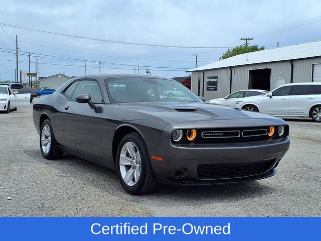 Used 2023 Dodge Challenger SXT RWD image 23