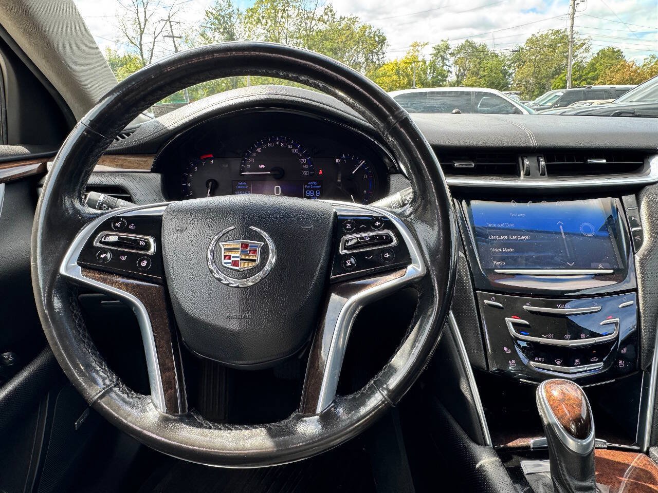 Used 2015 Cadillac XTS Luxury FWD image 16