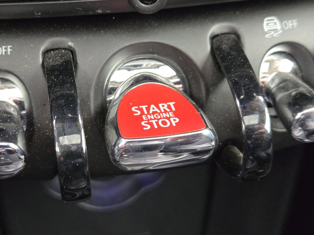Used 2024 MINI Cooper S image 16