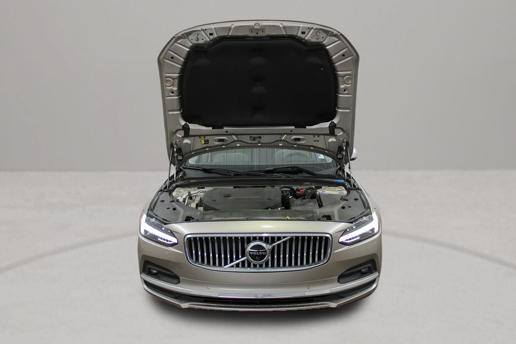 Certified 2023 Volvo S90 B6 Plus w/ Protection Package Premier AWD/4WD image 45