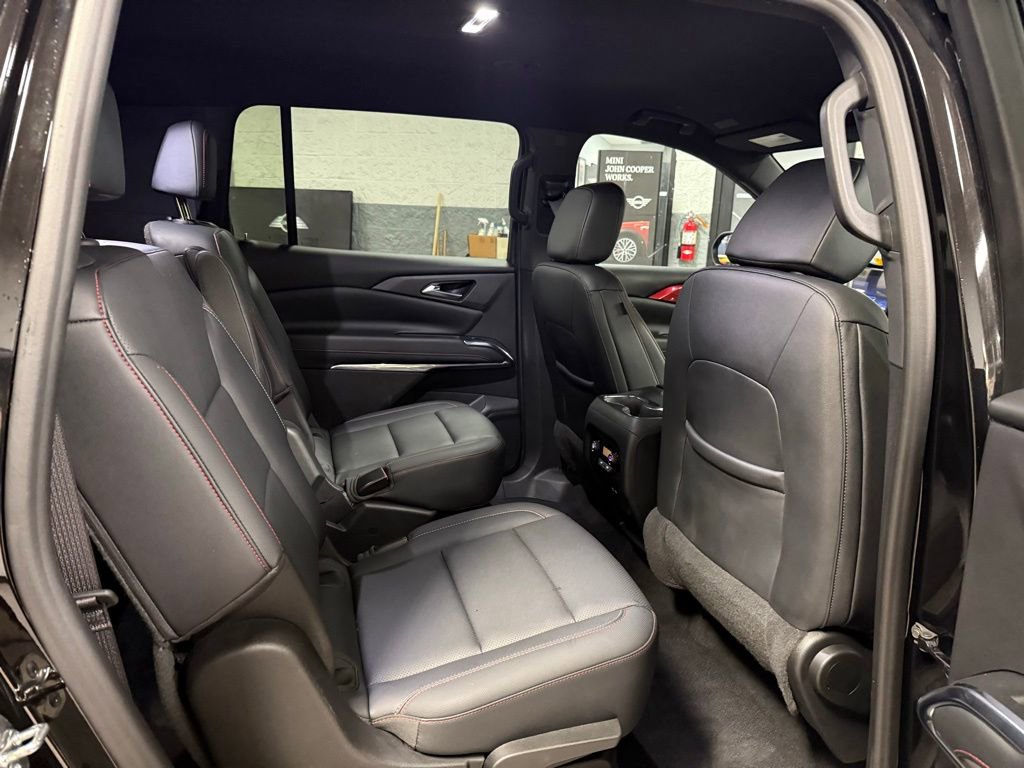 Used 2024 Chevrolet Traverse Z71 image 43