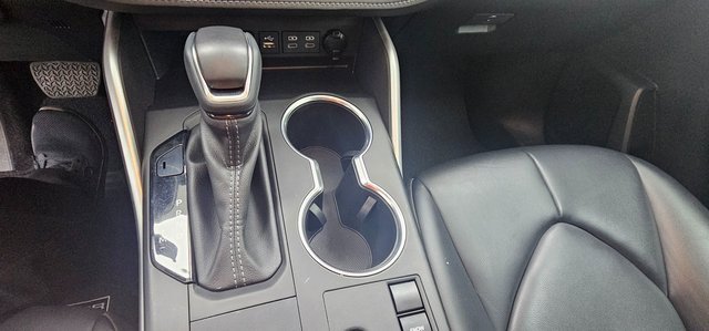 Used 2024 Toyota Highlander XLE image 23