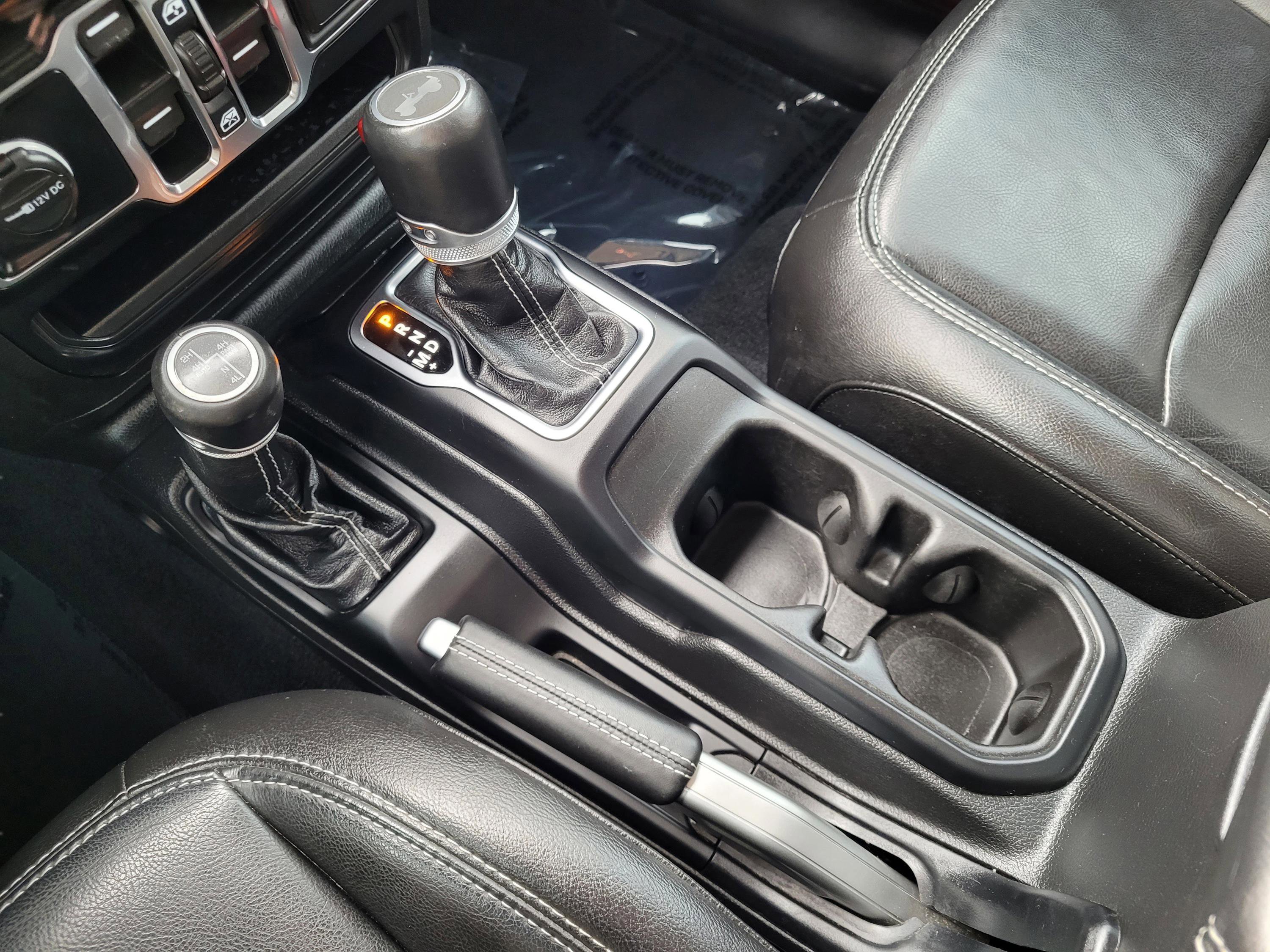 Used 2021 Jeep Wrangler Unlimited Sahara w/ Cold Weather Group image 25