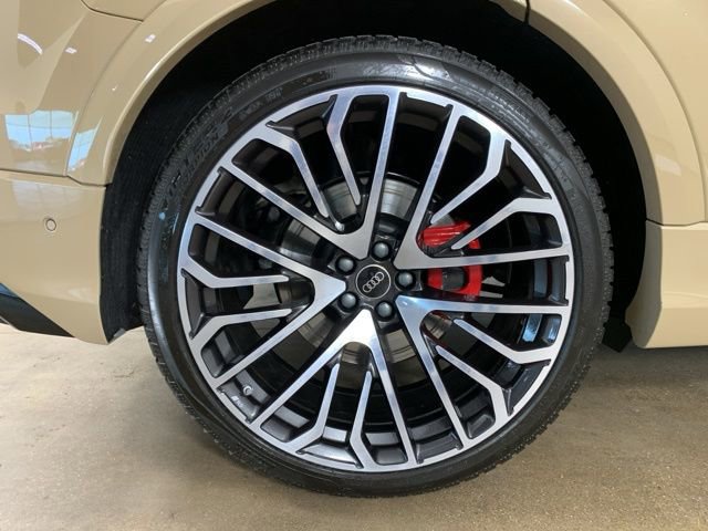 Used 2025 Audi SQ8 Premium Plus AWD/4WD image 39