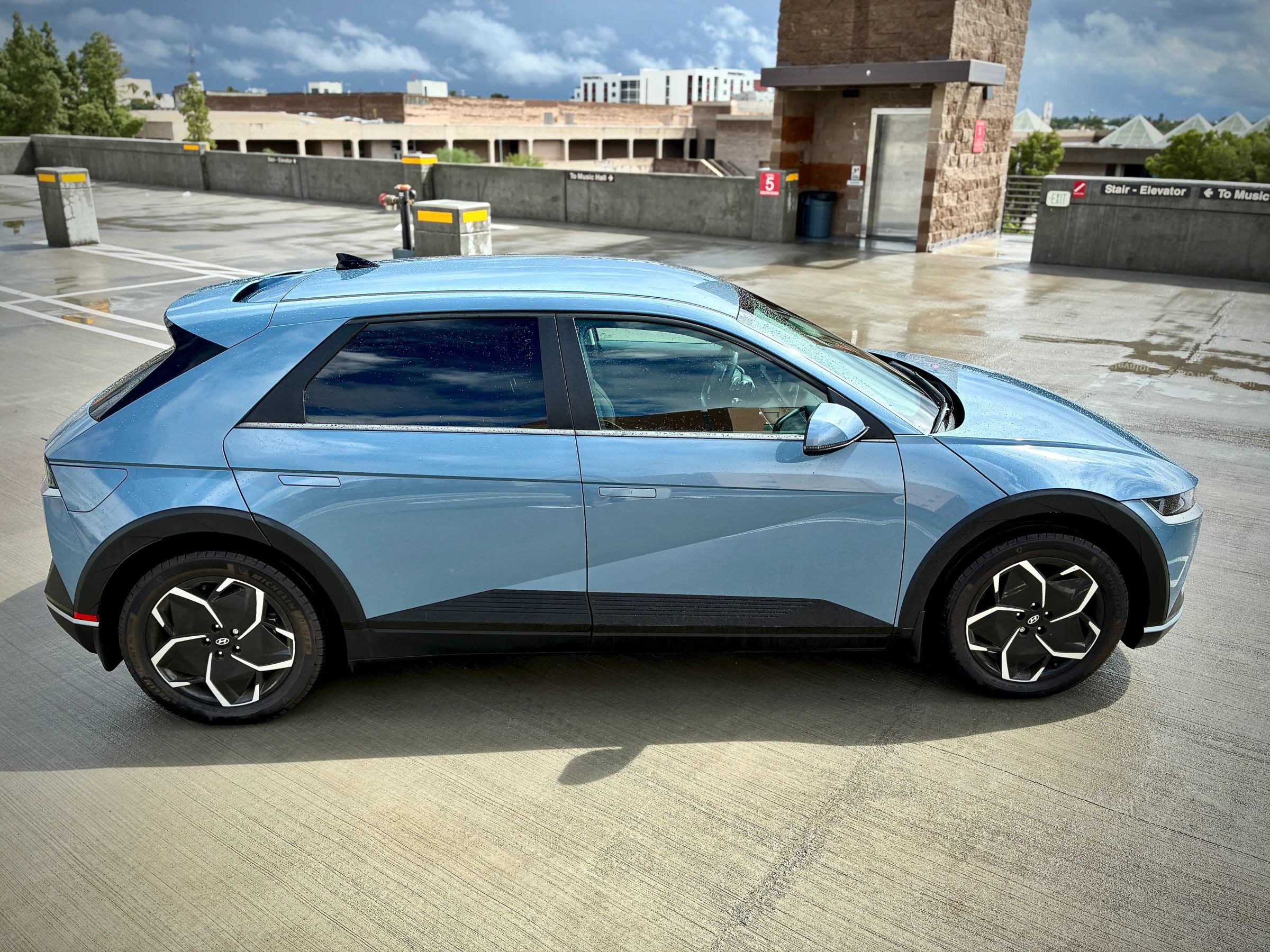 Used 2024 Hyundai Ioniq 5 SE RWD image 15