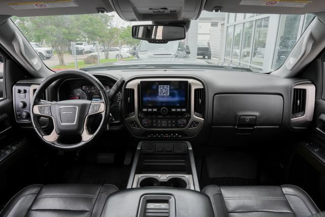 Used 2018 GMC Sierra 2500 Denali w/ Duramax Plus Package AWD/4WD image 44