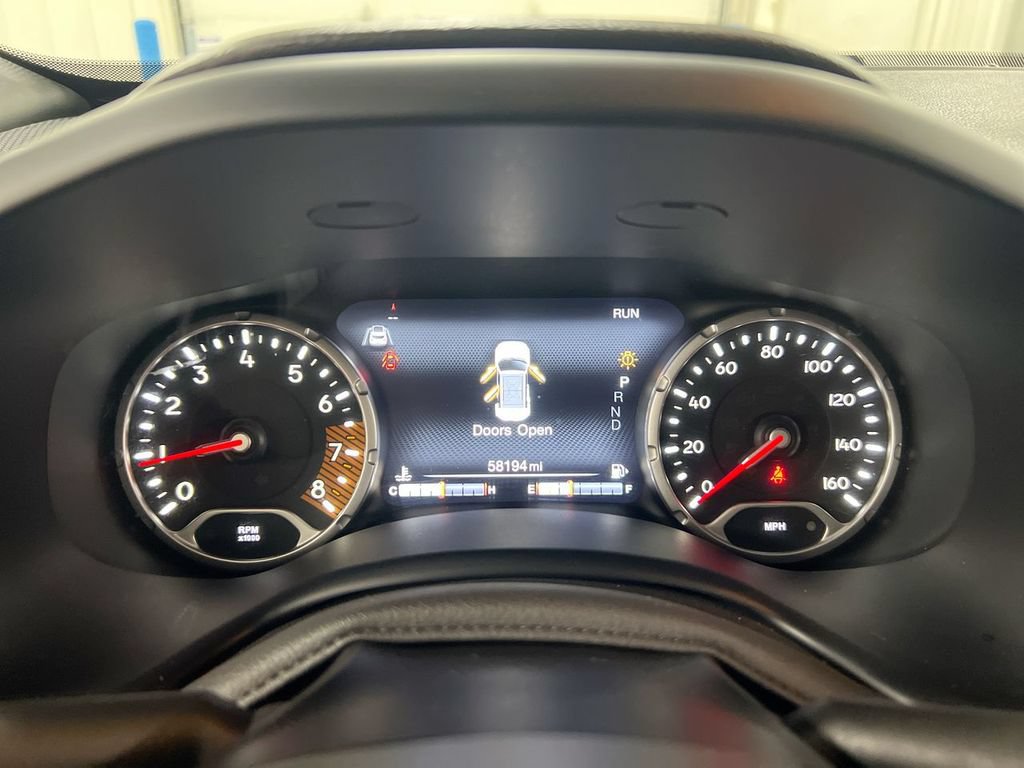 Used 2023 Jeep Renegade Trailhawk AWD/4WD image 12
