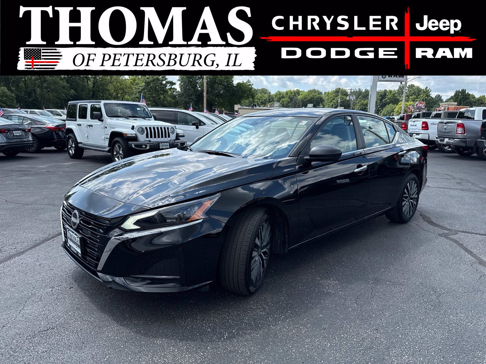 Used 2025 Nissan Altima 2.5 SV FWD image 3