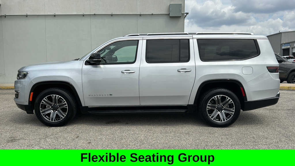 Used 2024 Jeep Wagoneer L Series II w/ Flexible Seating Group RWD image 4
