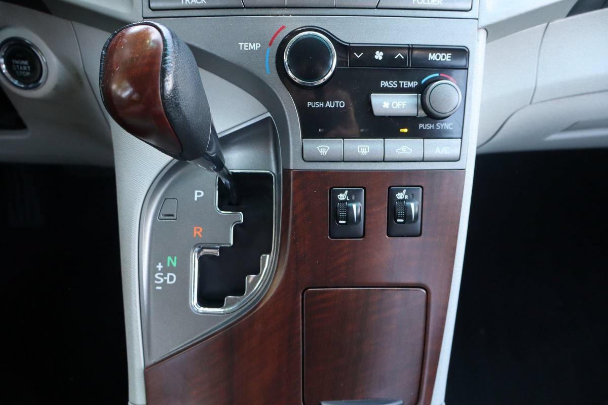 Used 2009 Toyota Venza AWD image 36
