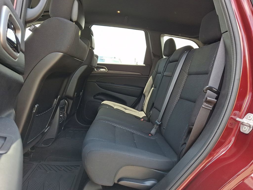Used 2021 Jeep Grand Cherokee Laredo RWD image 10