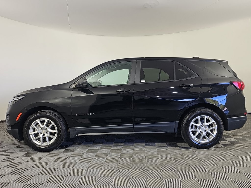 Used 2024 Chevrolet Equinox LS w/ LS Convenience Package FWD image 8