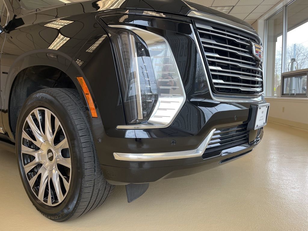 Certified 2025 Cadillac Escalade ESV Premium Luxury Platinum AWD/4WD image 7