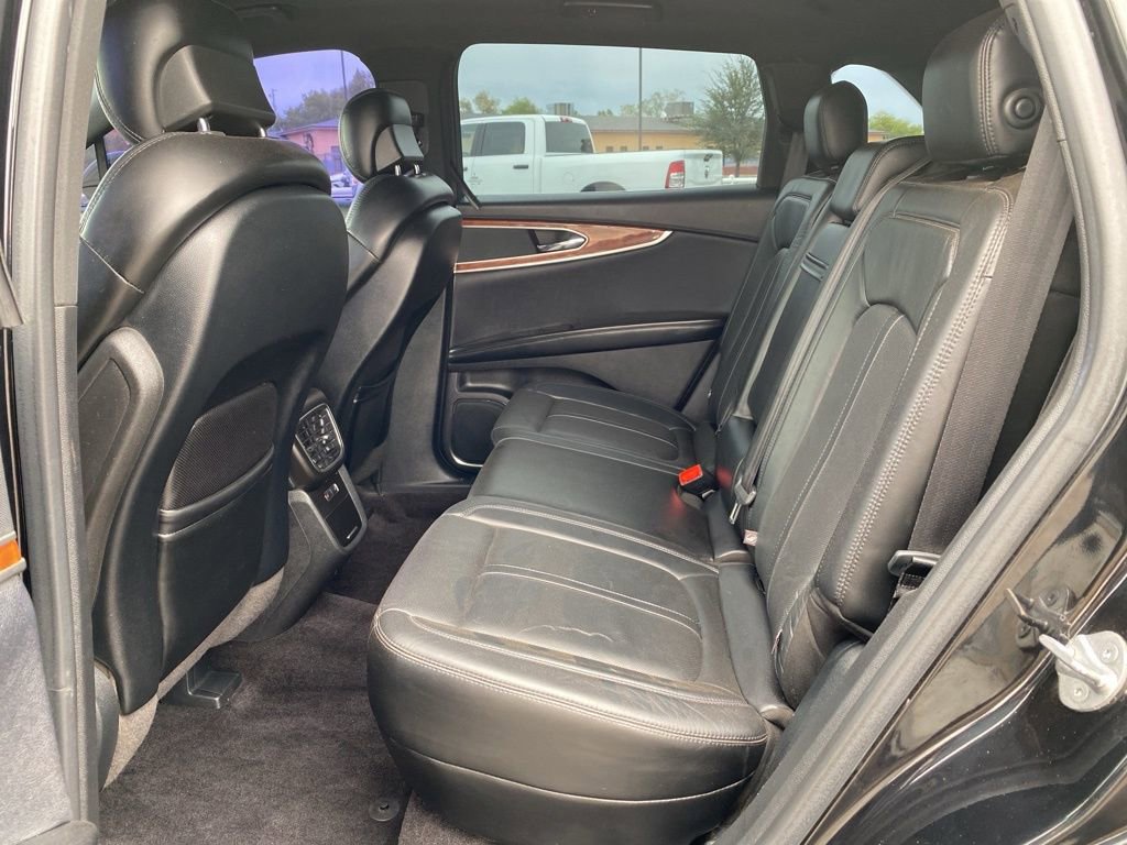 Used 2016 Lincoln MKX Reserve image 29