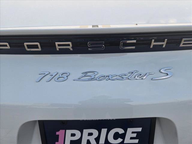 Used 2025 Porsche 718 Boxster RWD image 18