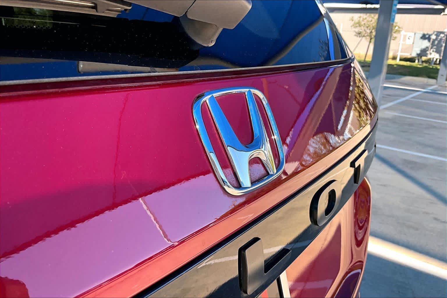 Used 2025 Honda Pilot EX-L image 31
