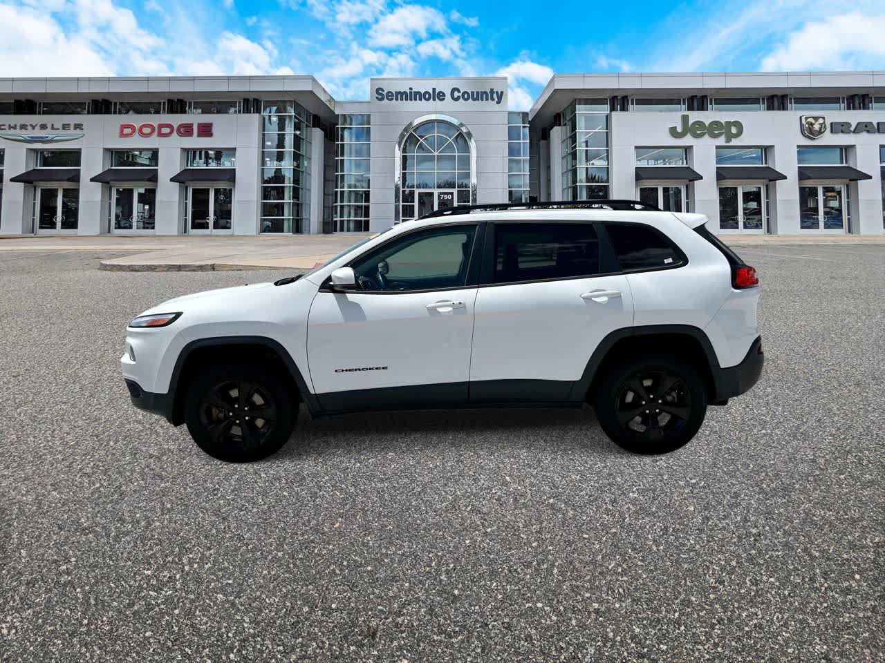 Used 2018 Jeep Cherokee Limited w/ High Altitude Package AWD/4WD image 5