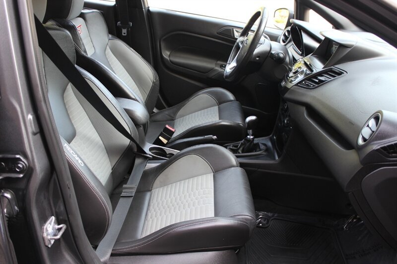 Used 2018 Ford Fiesta ST FWD image 18