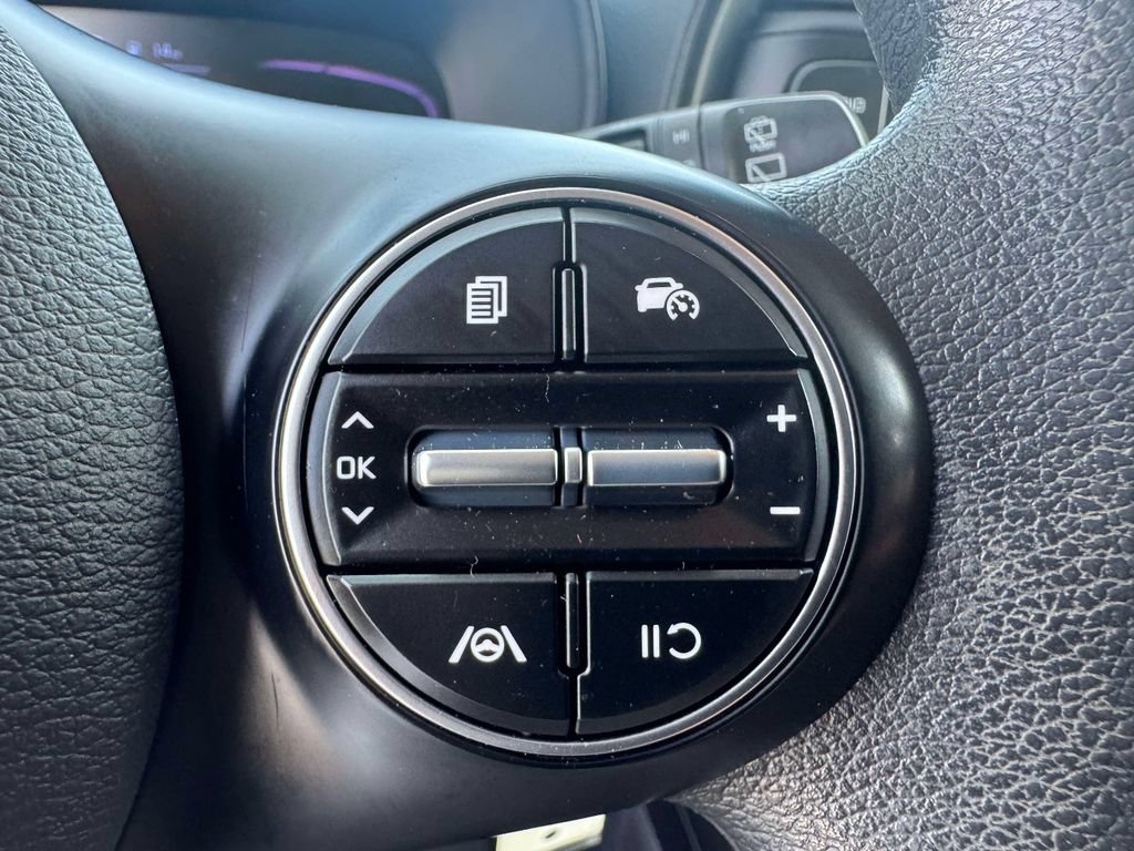 Certified 2023 Kia Soul LX w/ Option Group 015 FWD image 21