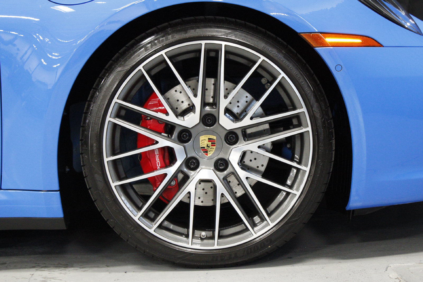 Used 2022 Porsche 911 Carrera 4S AWD/4WD image 11