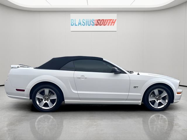 Used 2007 Ford Mustang GT RWD image 3