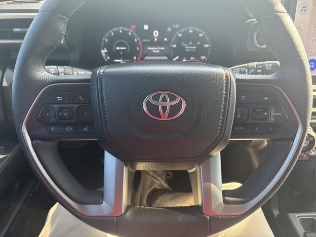 Used 2025 Toyota 4Runner Limited AWD/4WD image 11