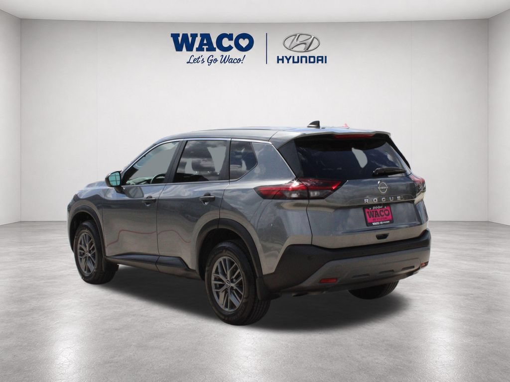Used 2023 Nissan Rogue SV w/ SV Premium B Package FWD image 5