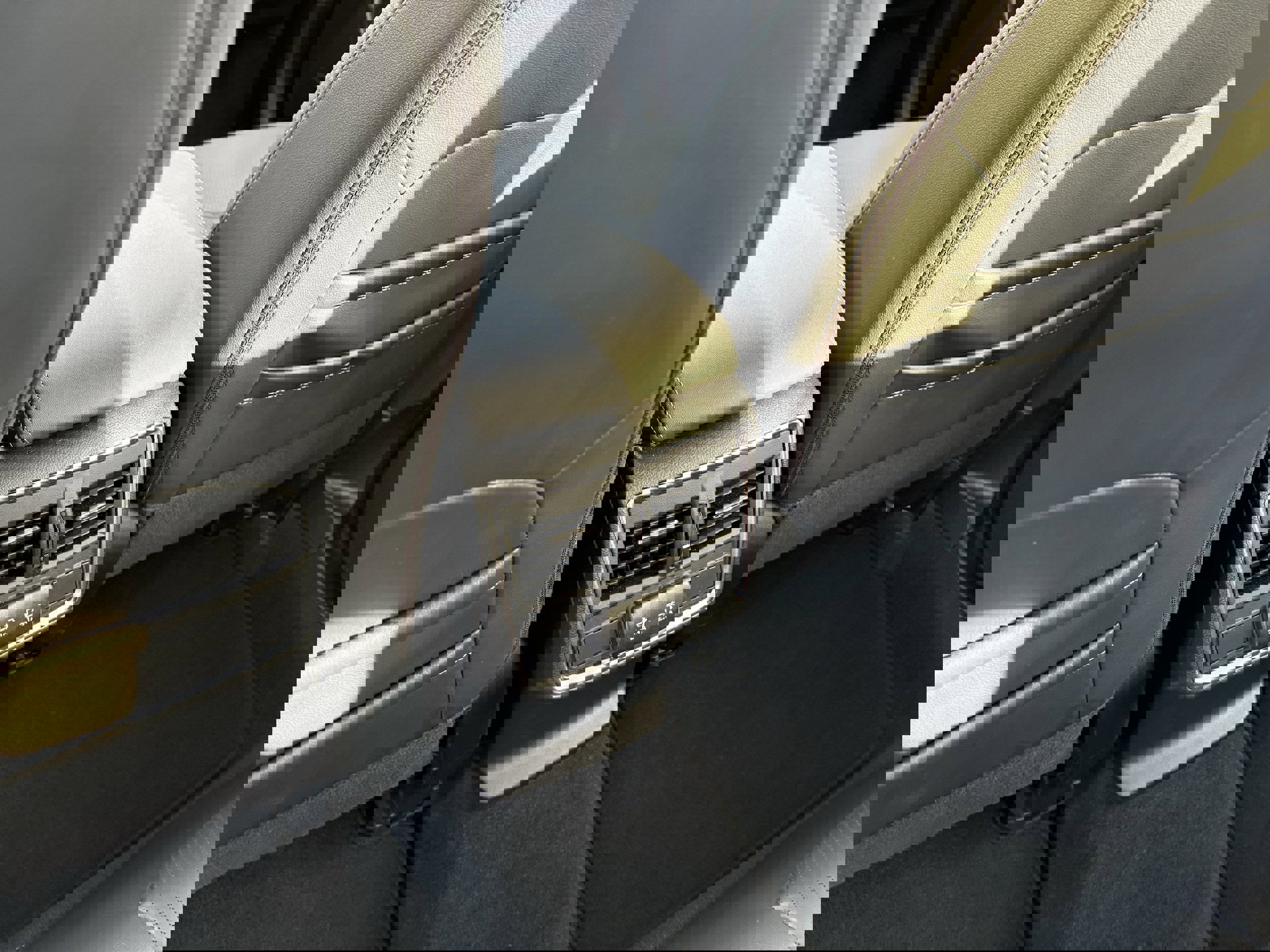 Certified 2024 Subaru Forester Limited image 33