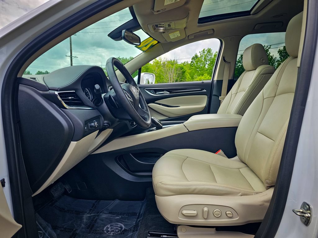 Used 2020 Buick Enclave Premium w/ Sun and Sites Package AWD/4WD image 14