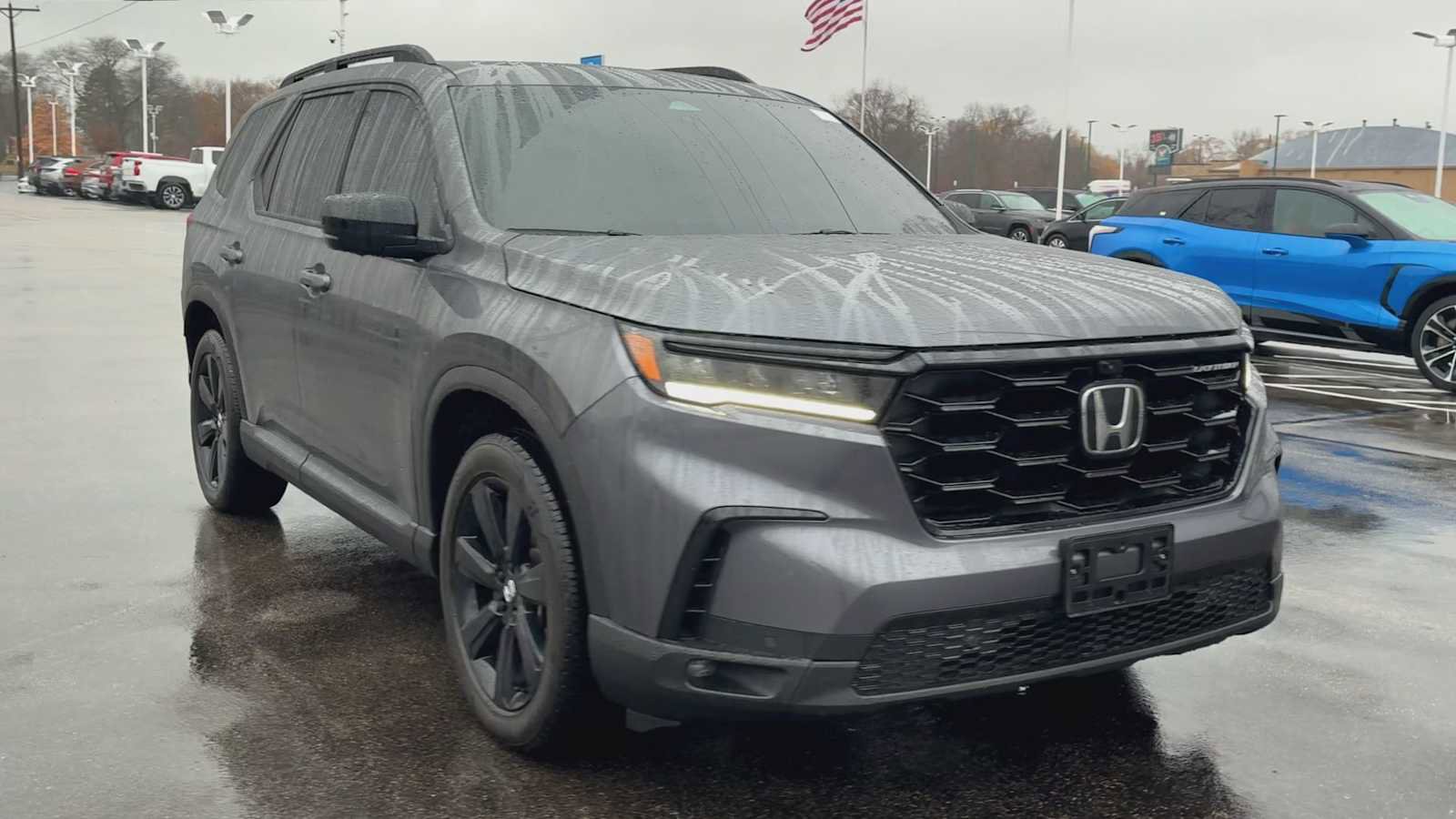 Used 2025 Honda Pilot Black Edition image 8