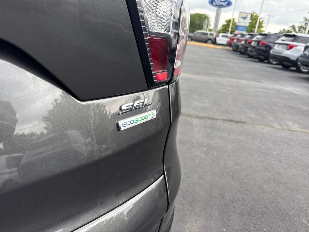 Used 2018 Ford Escape SEL FWD image 11