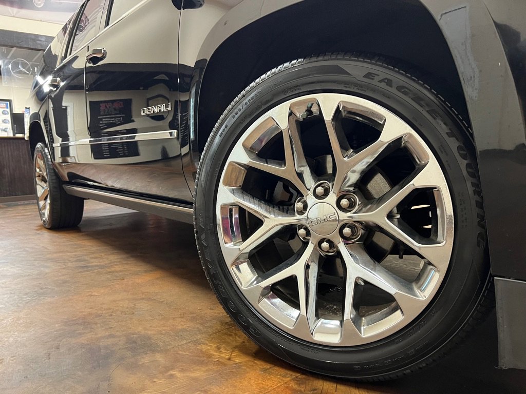 Used 2020 GMC Yukon XL Denali w/ Denali Premium Package RWD image 53