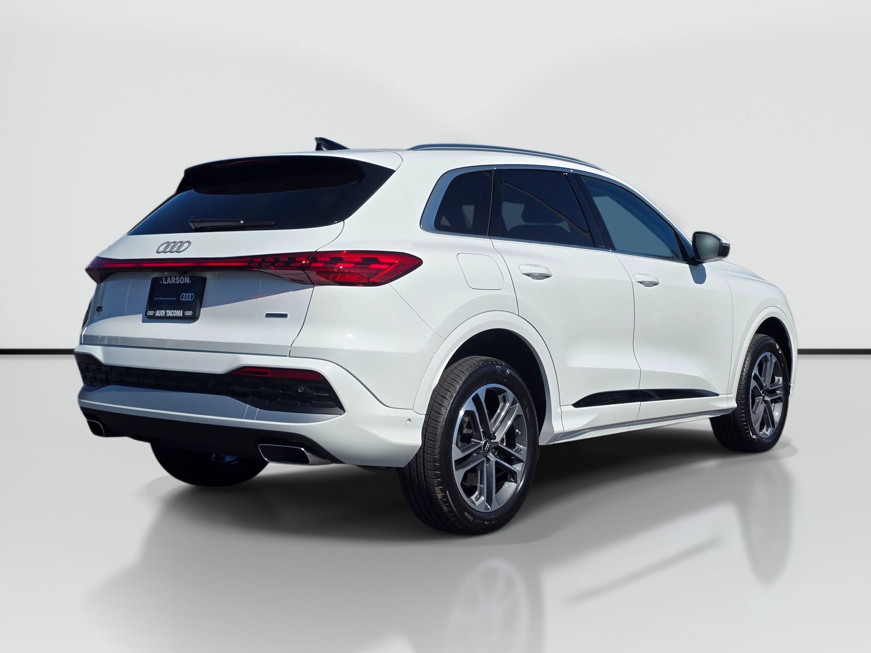 Certified 2025 Audi Q5 Premium w/ Convenience Package AWD/4WD image 5