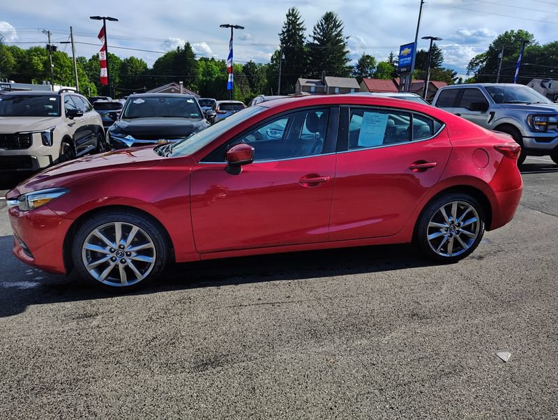 Used 2018 MAZDA MAZDA3 Touring FWD image 8
