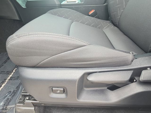 Used 2025 Toyota Tacoma SR5 image 28