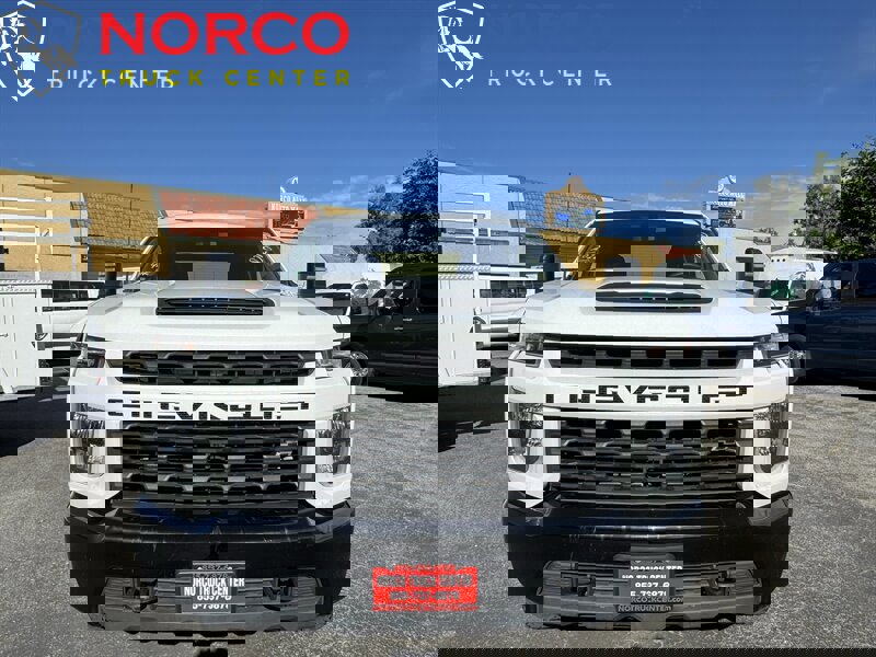 Used 2022 Chevrolet Silverado 2500 Custom w/ Custom Convenience Package image 3