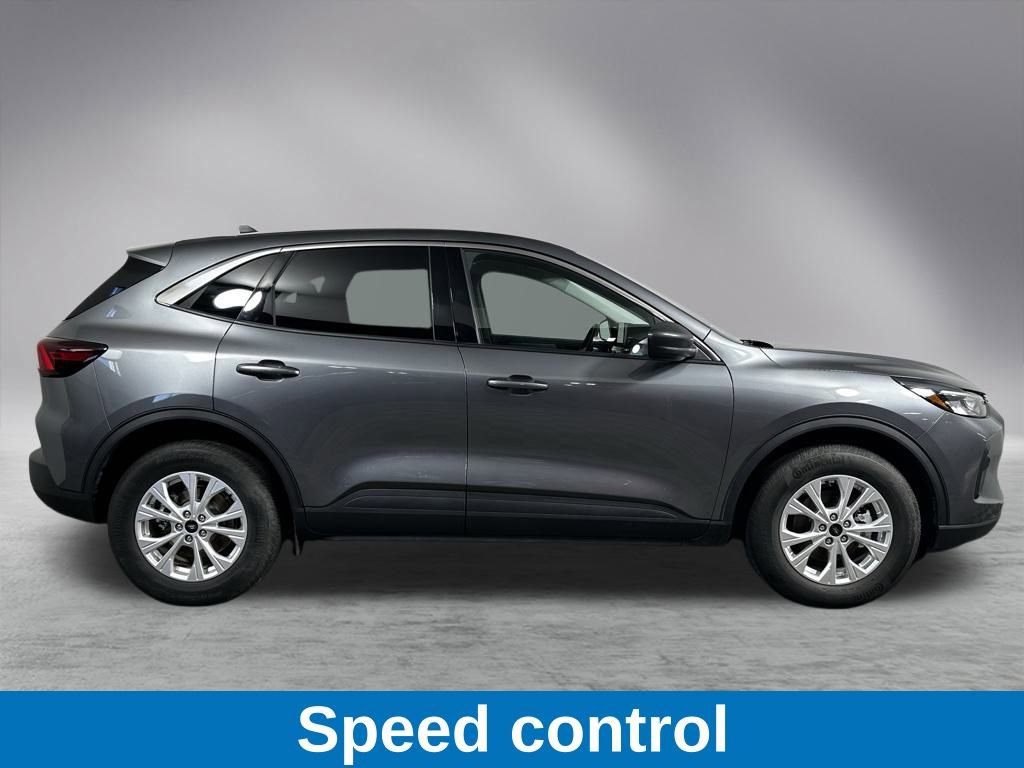Used 2023 Ford Escape Active image 11