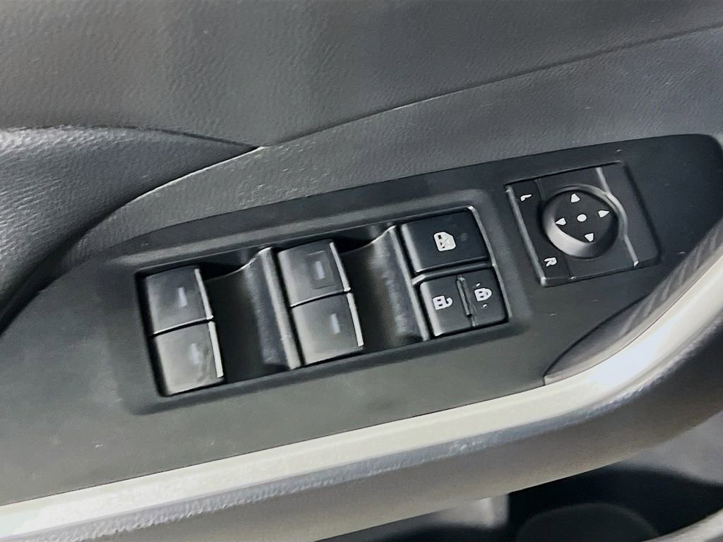 Certified 2025 Toyota RAV4 XLE AWD/4WD image 17