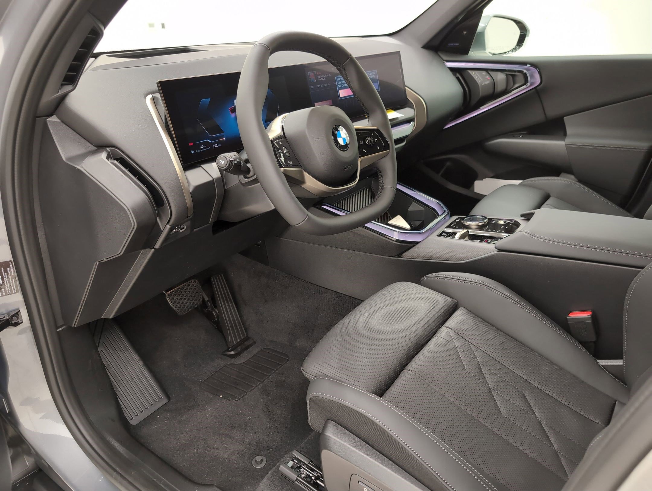 Used 2025 BMW X3 xDrive30i w/ Premium Package image 4