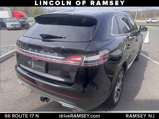 Used 2022 Lincoln Nautilus Reserve AWD/4WD image 7