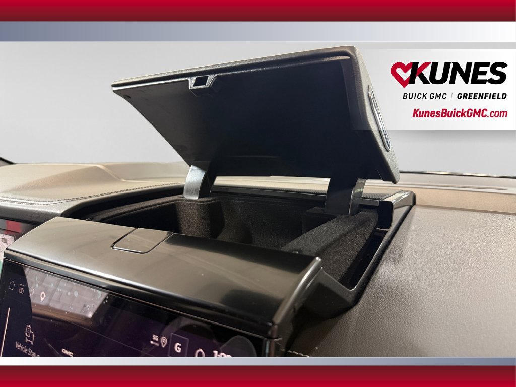 New 2026 GMC Yukon Denali Ultimate w/ LPO, Floor Liner Package AWD/4WD image 37