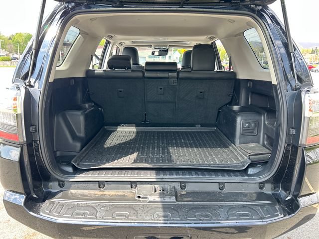 Certified 2023 Toyota 4Runner SR5 Premium w/ Moonroof Package AWD/4WD image 23