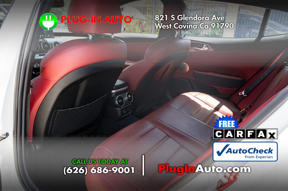 Used 2021 Kia Stinger GT2 RWD image 11