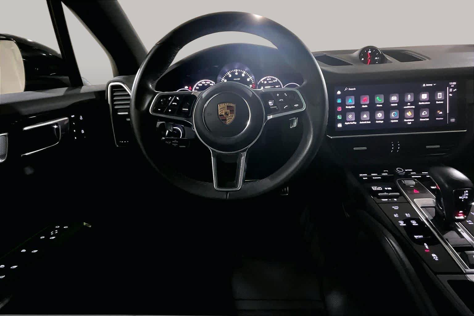 Used 2023 Porsche Cayenne S Platinum AWD/4WD image 5