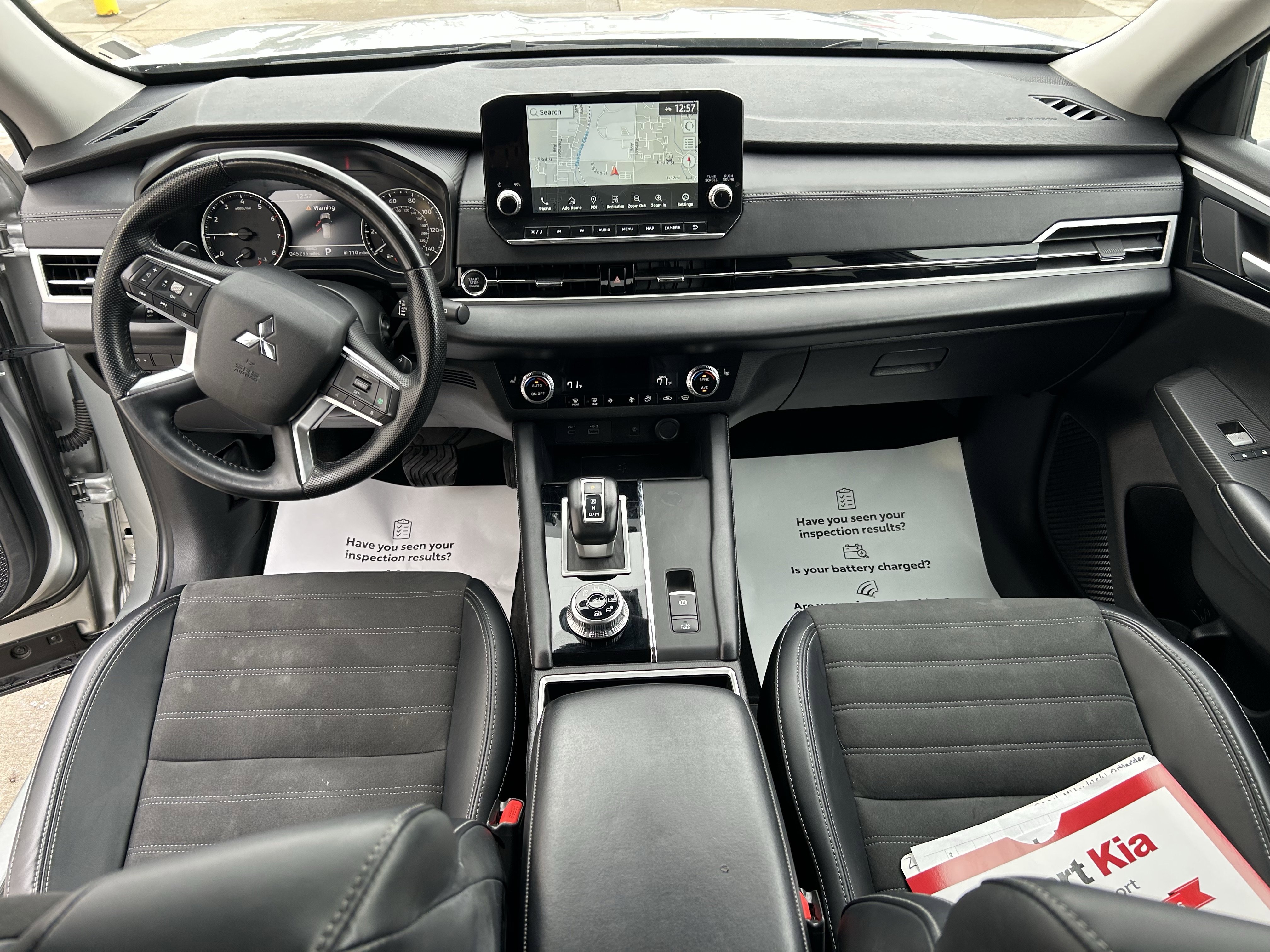 Used 2024 Mitsubishi Outlander Ralliart image 24