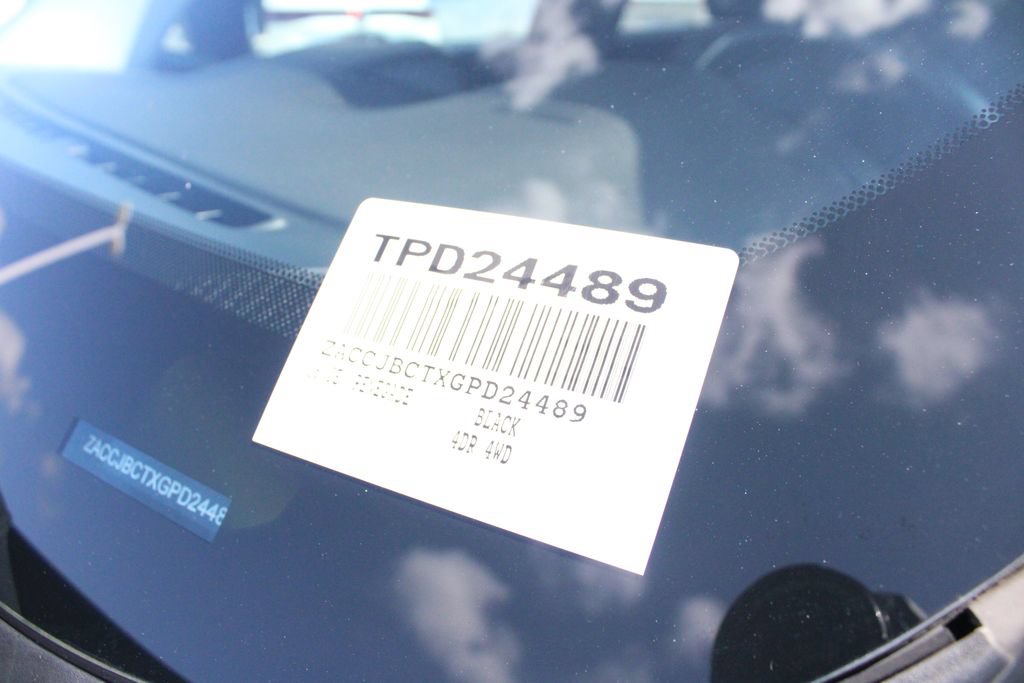 Used 2016 Jeep Renegade Trailhawk w/ Premium Trailhawk Package AWD/4WD image 37